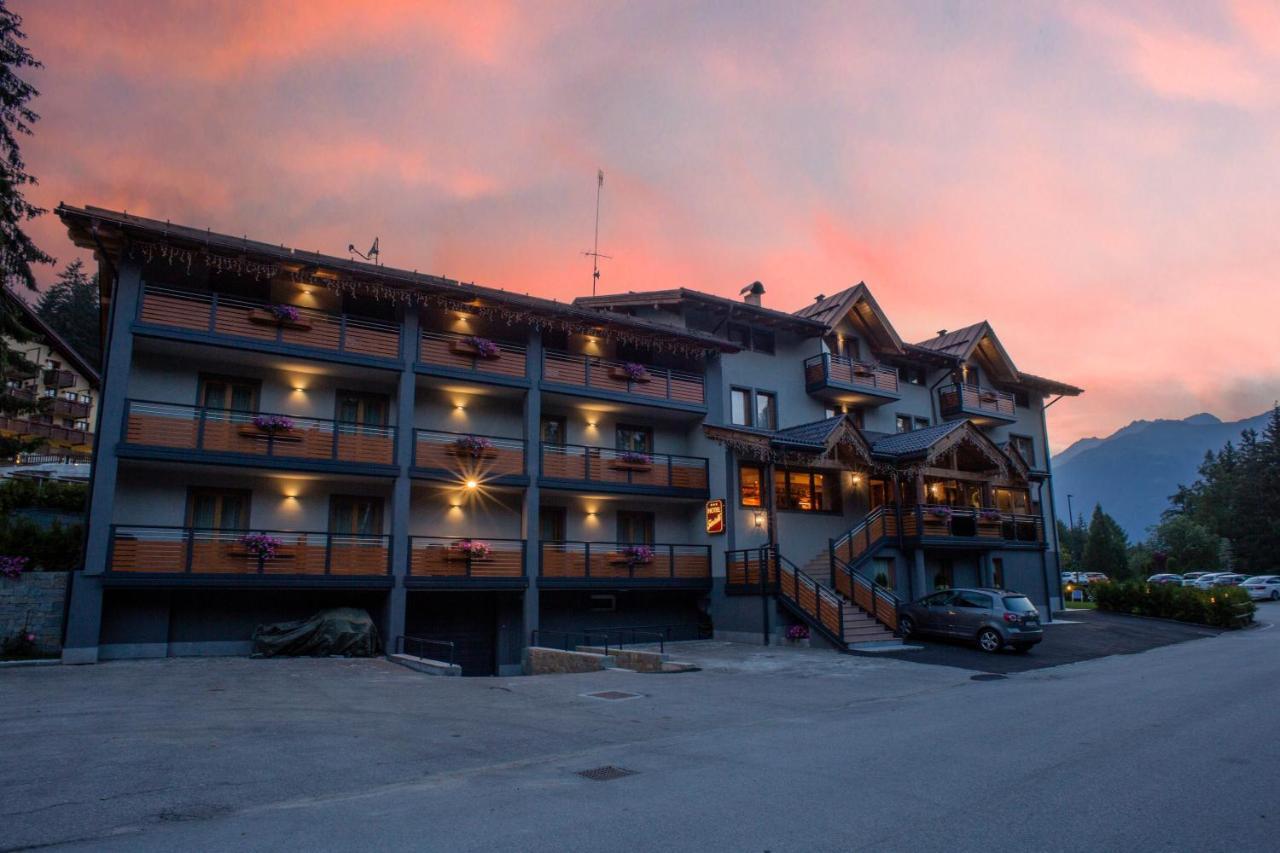 Hotel Fantelli Фольгарида Экстерьер фото