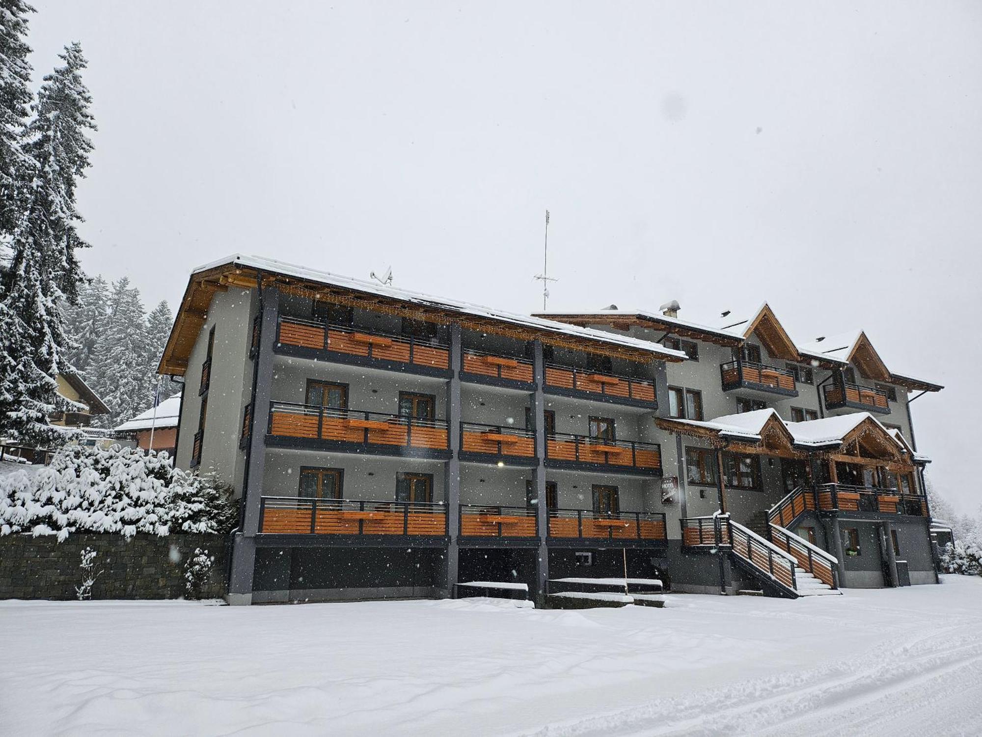 Hotel Fantelli Фольгарида Экстерьер фото