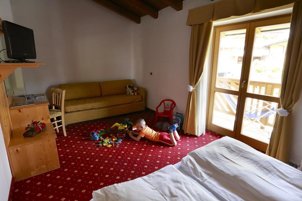 Hotel Fantelli Фольгарида Экстерьер фото
